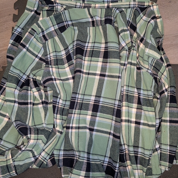 vintage flannal - Picture 2 of 3